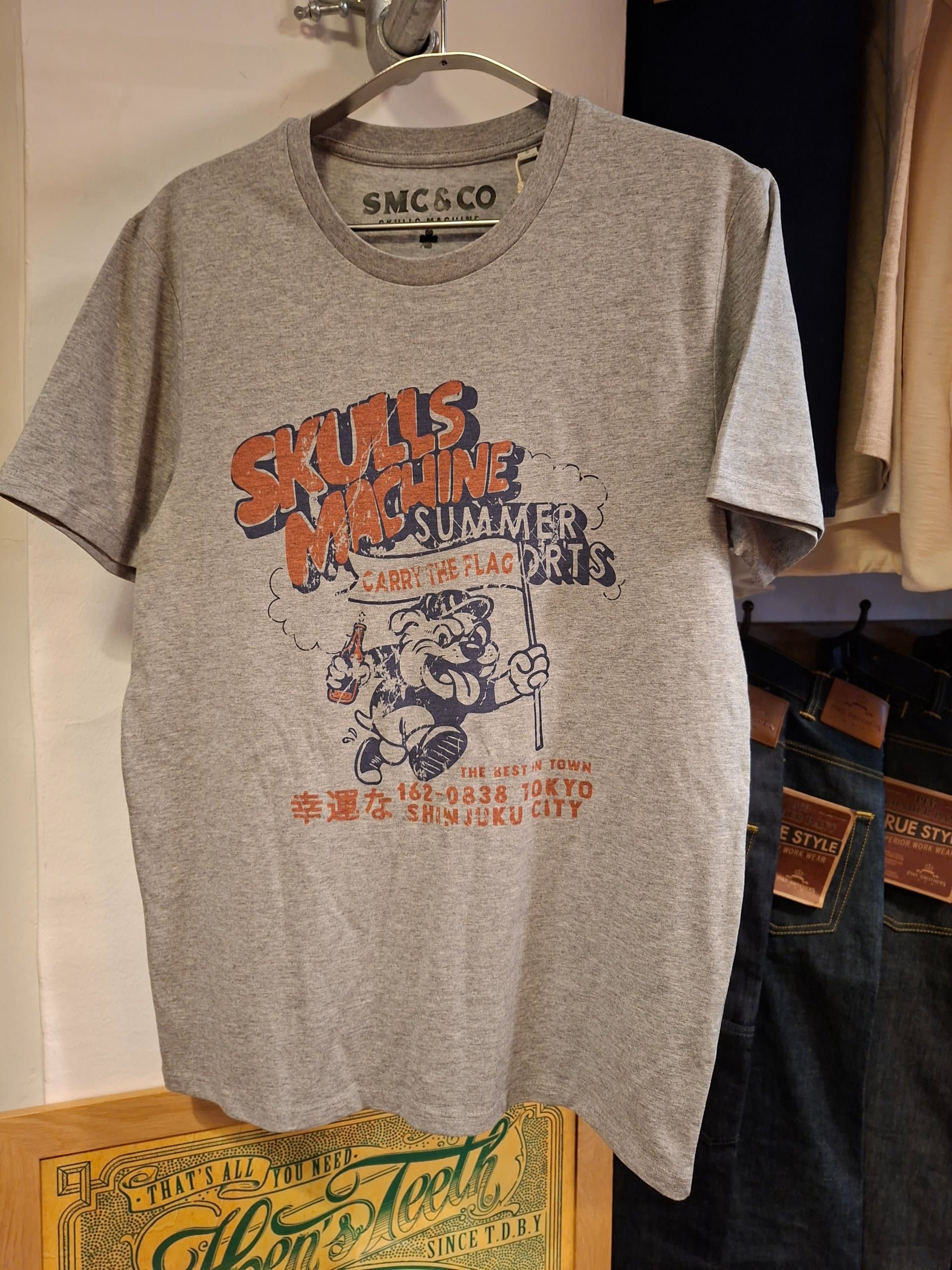 T-shirt Skulls Machine Carry the Flag!